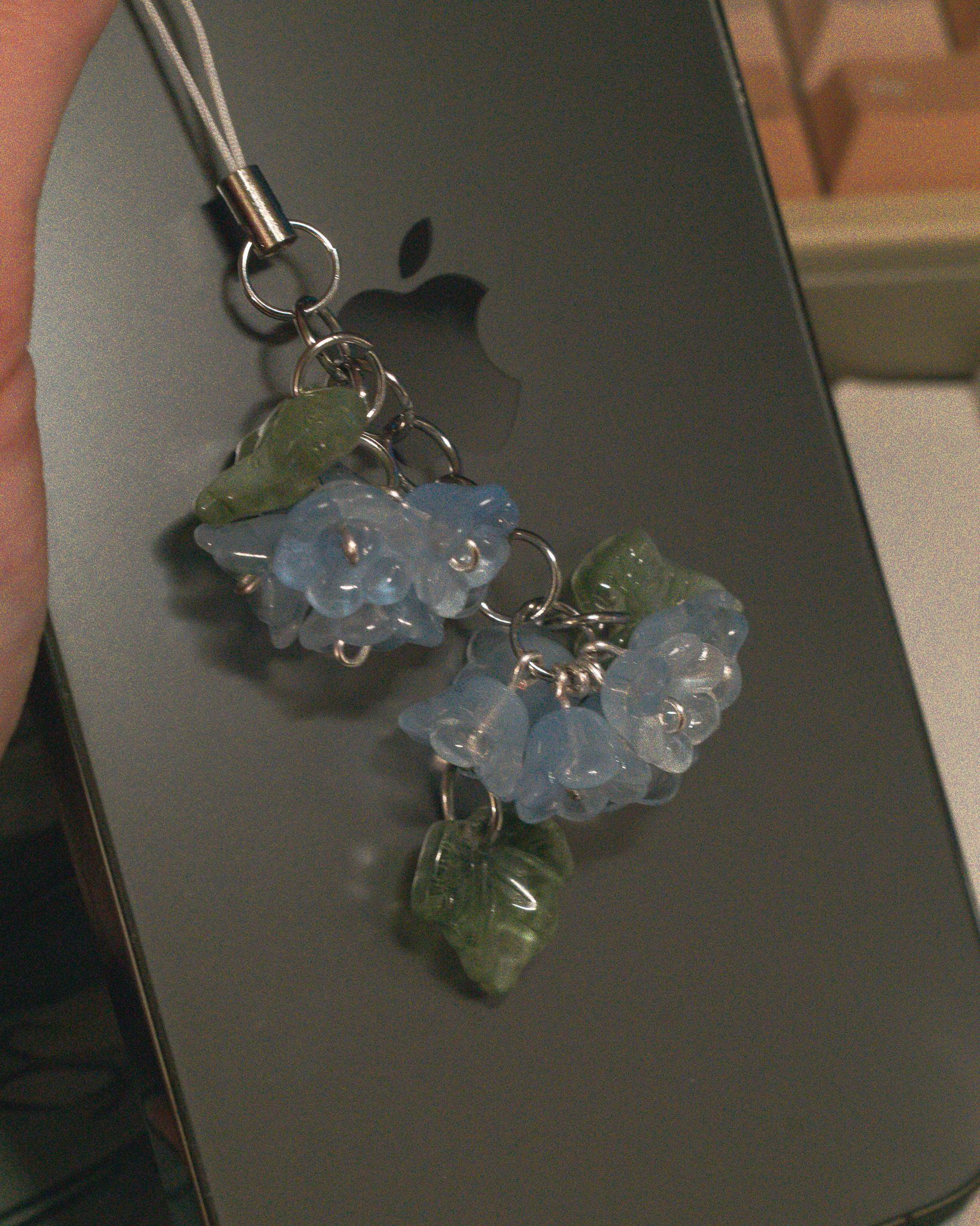 Aesthetic Phone Accessories for Girls | Cute & Trendy Cases π±π Upgrade your phoneβs vibe with the most aesthetic accessories every girl is loving in 2025 β¨. From dreamy pink and purple phone cases to elegant black designs and DIY beaded charms, these accessories blend beauty and function perfectly πΈπ«. Whether you’re into crochet styles, Apple iPhone covers, or creative logo design ideas, this collection brings your aesthetic to life with every detail π. Tap into your cozy, stylish side β your next favorite phone look is waiting for you ποΈπ #aestheticphoneaccessories #phonecaseideas #cutephonestyle #aestheticvibes