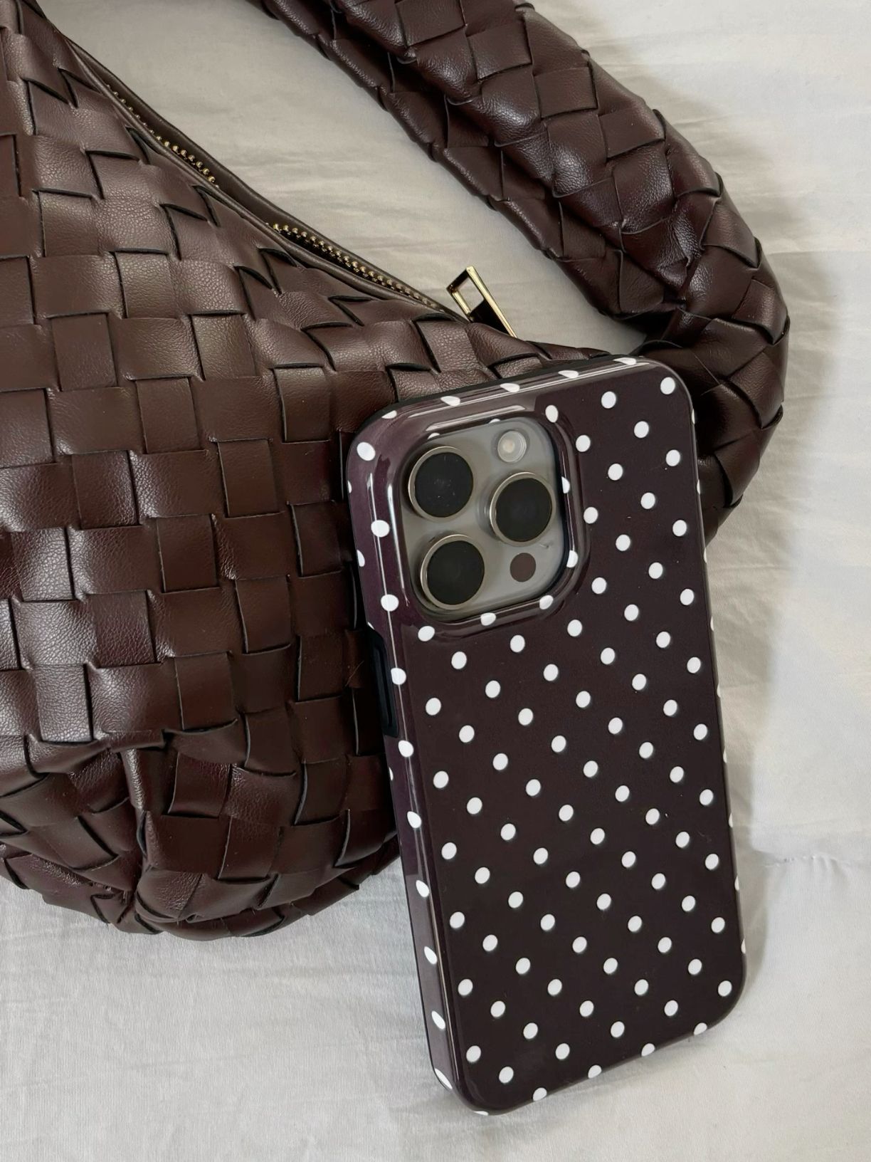 Aesthetic Phone Accessories for Girls | Cute & Trendy Cases π±π Upgrade your phoneβs vibe with the most aesthetic accessories every girl is loving in 2025 β¨. From dreamy pink and purple phone cases to elegant black designs and DIY beaded charms, these accessories blend beauty and function perfectly πΈπ«. Whether you’re into crochet styles, Apple iPhone covers, or creative logo design ideas, this collection brings your aesthetic to life with every detail π. Tap into your cozy, stylish side β your next favorite phone look is waiting for you ποΈπ #aestheticphoneaccessories #phonecaseideas #cutephonestyle #aestheticvibes